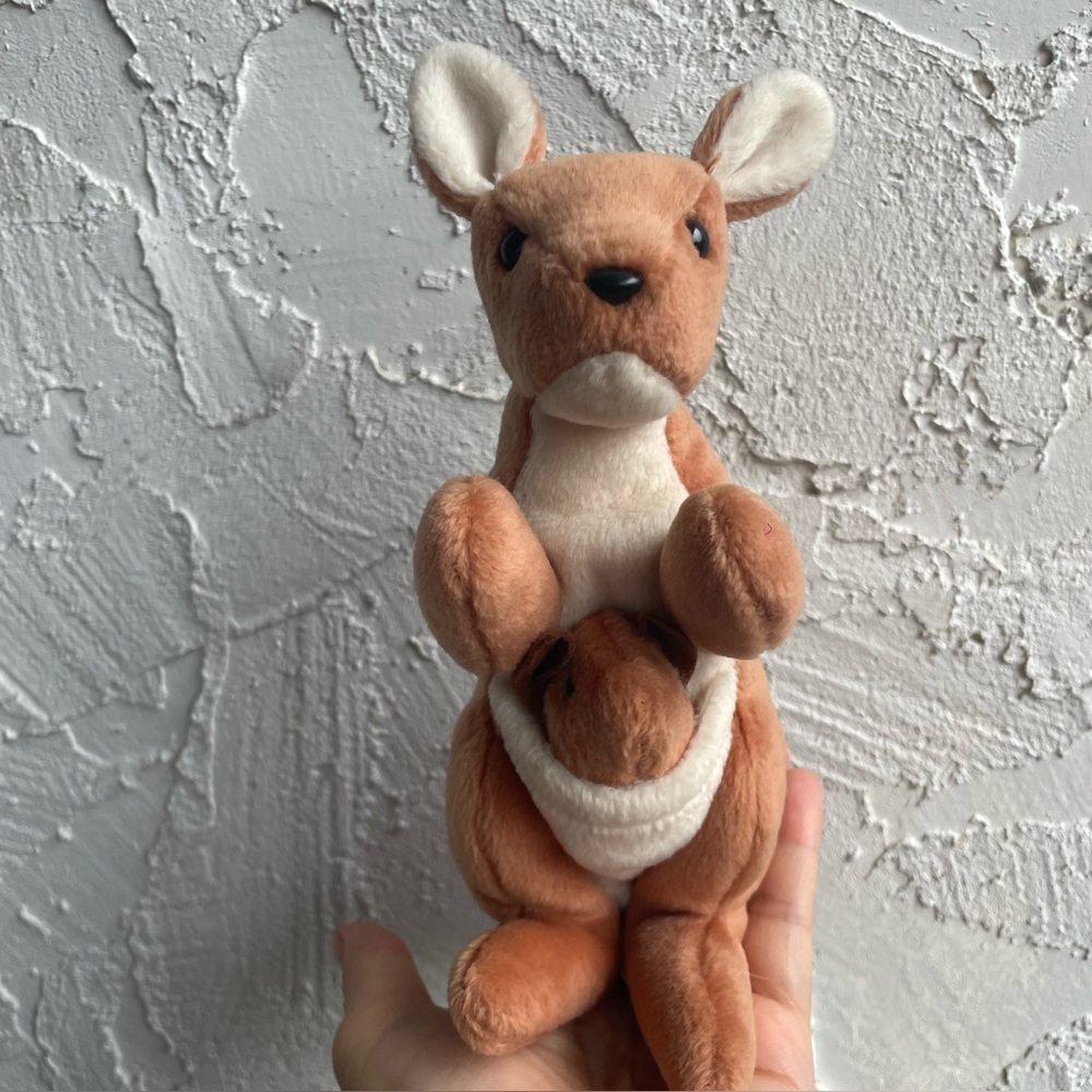 Ty Pouch the Kangaroo Beanie Babies Plush W/ Joey 8" Tall 1996